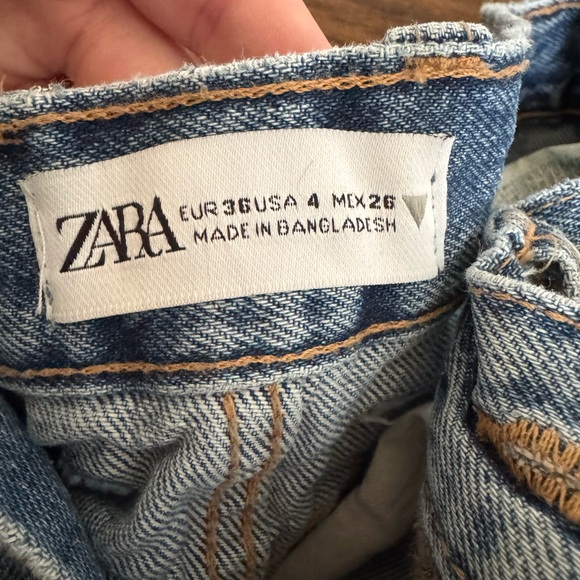 Zara Blue Distressed Jean Shorts - Picture 3 of 3